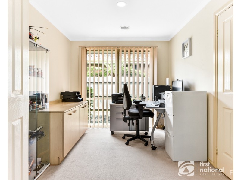 2 Isabella Place, Cranbourne North VIC 3977