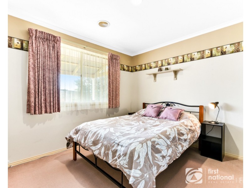 2 Isabella Place, Cranbourne North VIC 3977