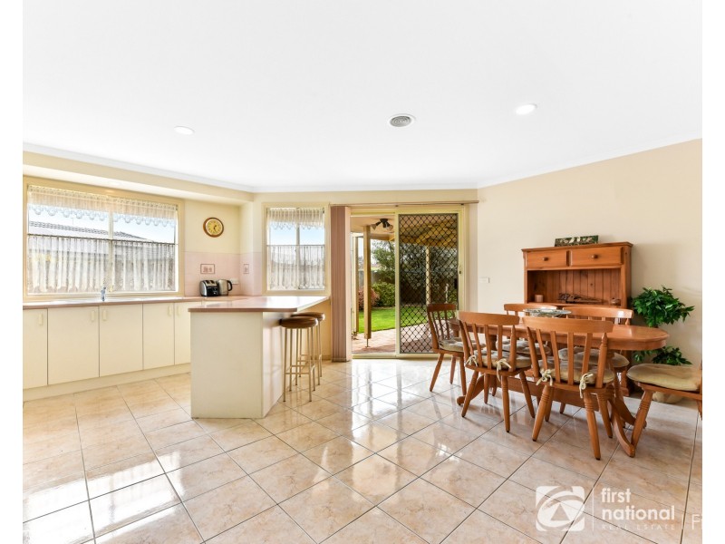 2 Isabella Place, Cranbourne North VIC 3977