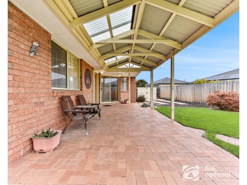 2 Isabella Place, Cranbourne North VIC 3977