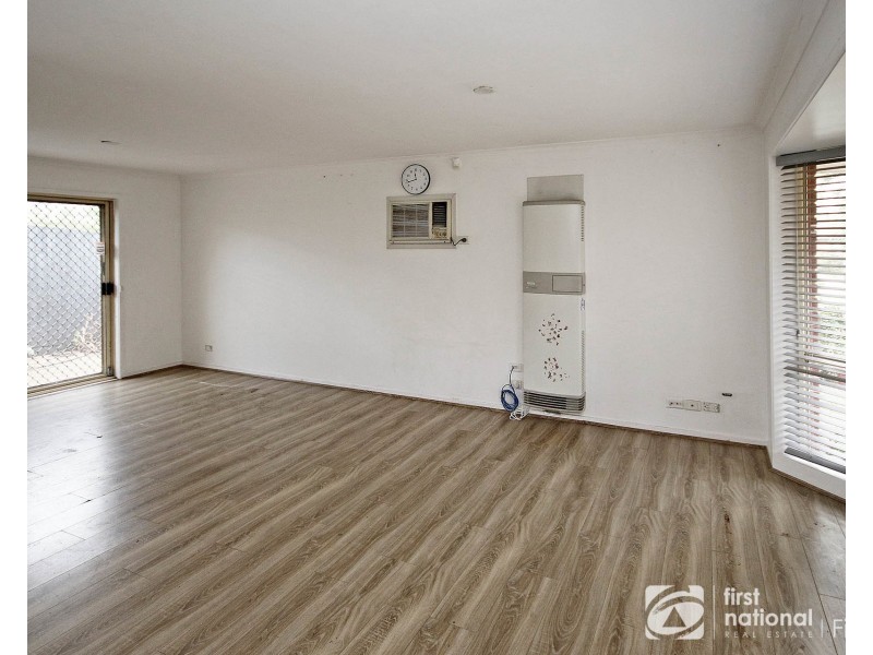 1/14 Phelan Drive, Cranbourne North VIC 3977