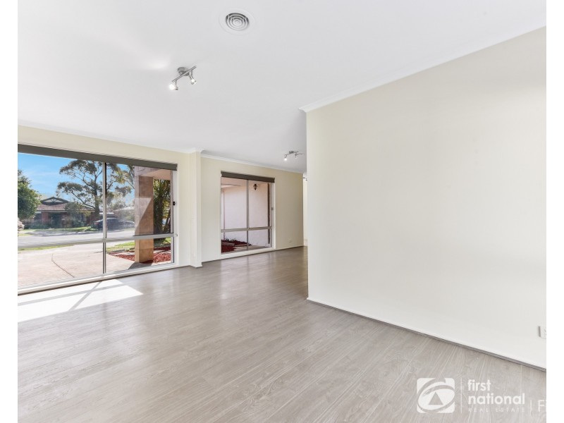 24 Howqua Place, Cranbourne VIC 3977