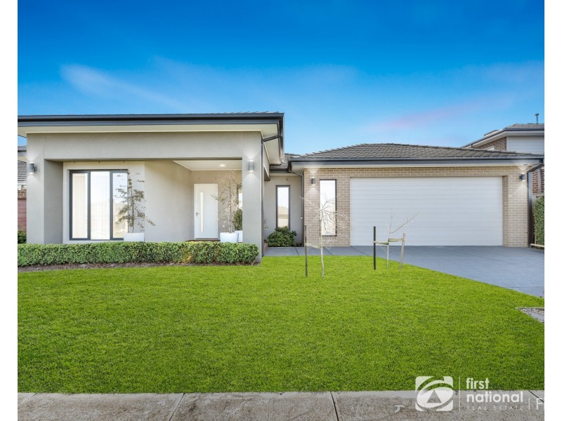 12 Pelham Drive, Clyde VIC 3978