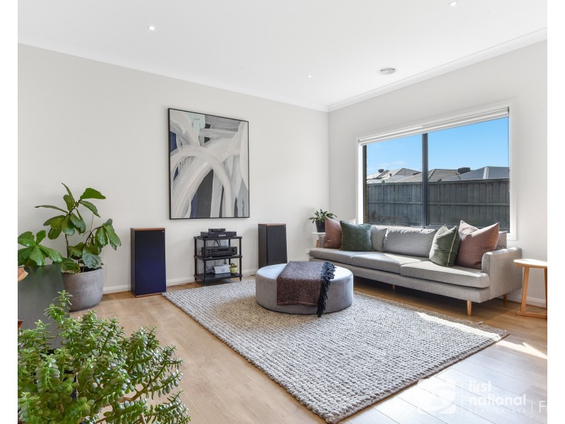 12 Pelham Drive, Clyde VIC 3978