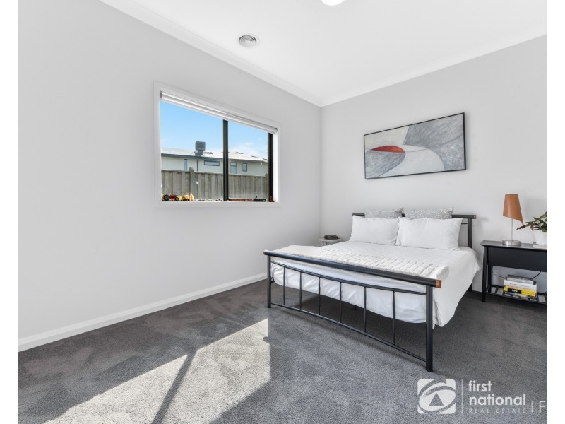 12 Pelham Drive, Clyde VIC 3978