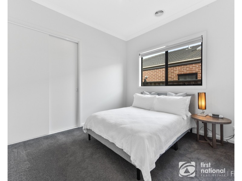 12 Pelham Drive, Clyde VIC 3978