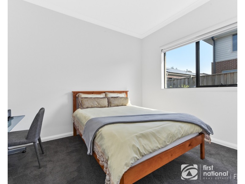 12 Pelham Drive, Clyde VIC 3978