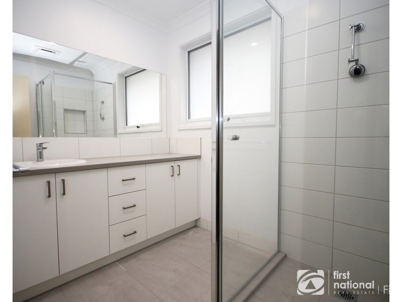 1/215 Sladen Street, Cranbourne VIC 3977