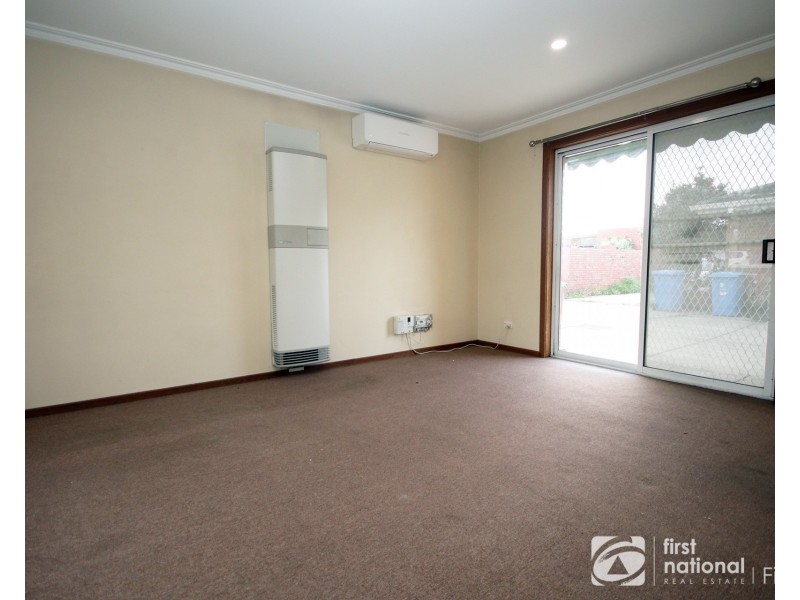 1/215 Sladen Street, Cranbourne VIC 3977