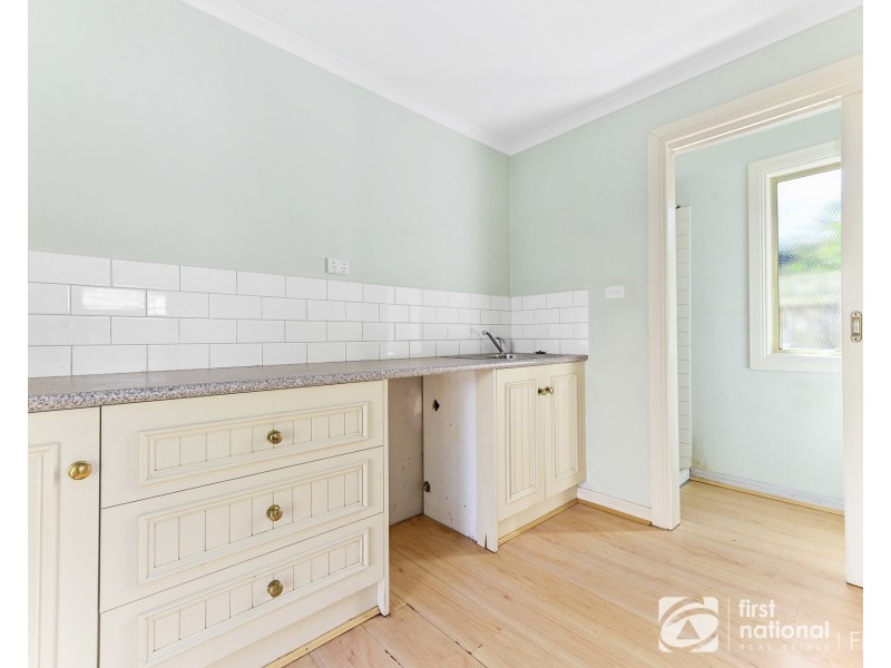 12 Lecky Street, Cranbourne VIC 3977