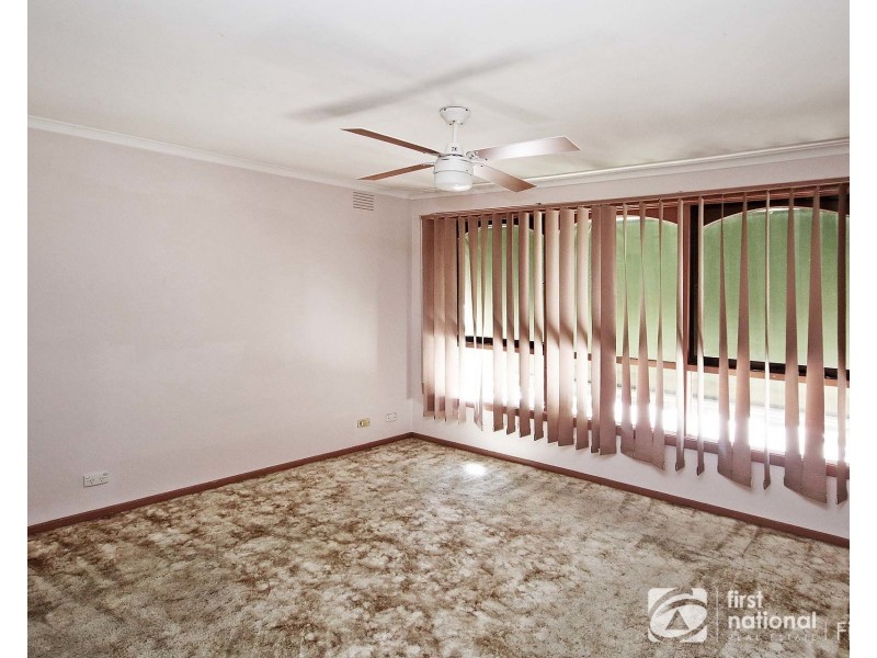 12 Roma Avenue, Cranbourne VIC 3977