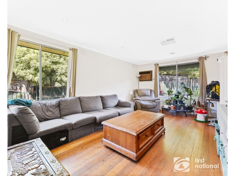 3 Valerie Drive, Cranbourne VIC 3977