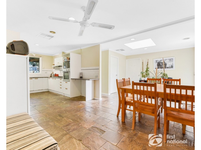 3 Valerie Drive, Cranbourne VIC 3977