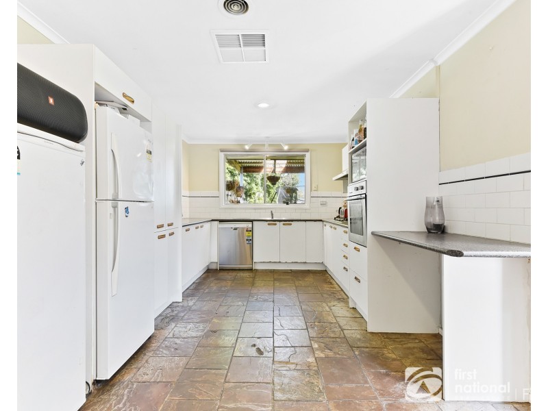 3 Valerie Drive, Cranbourne VIC 3977