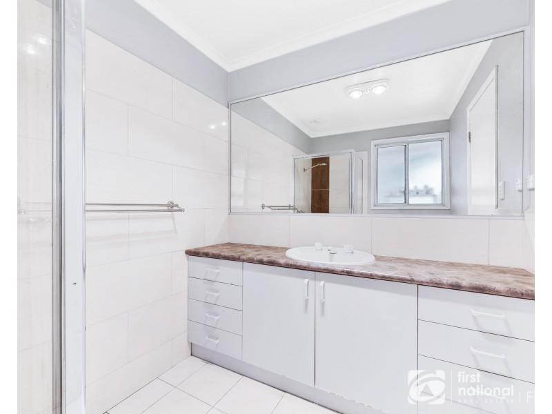 3 Valerie Drive, Cranbourne VIC 3977