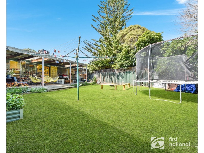 3 Valerie Drive, Cranbourne VIC 3977