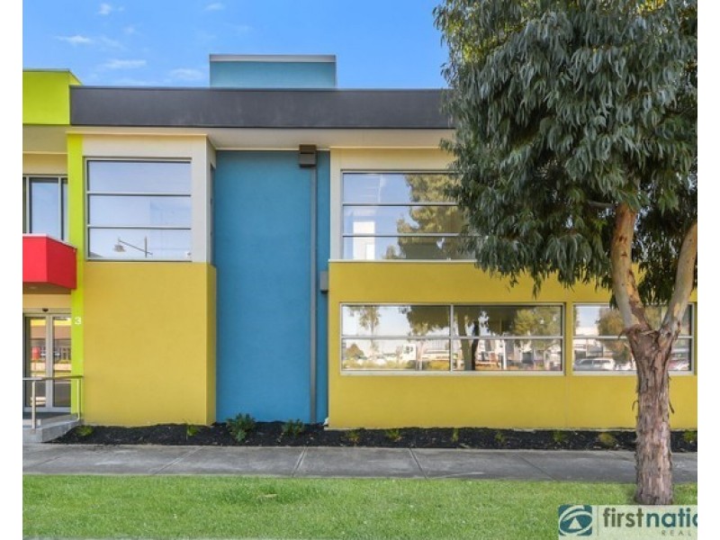 3/31 Linden Tree Way, Cranbourne North VIC 3977