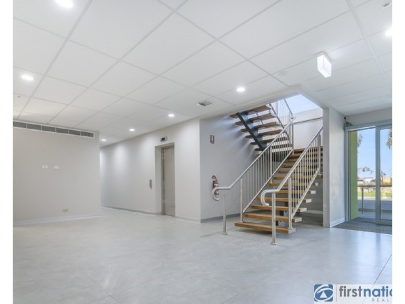 3/31 Linden Tree Way, Cranbourne North VIC 3977