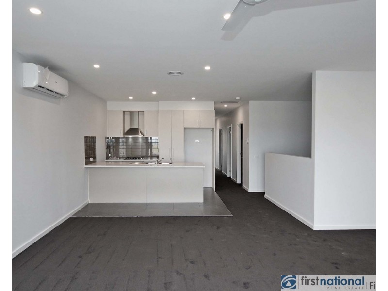 17 Push-Pea Way, Cranbourne West VIC 3977