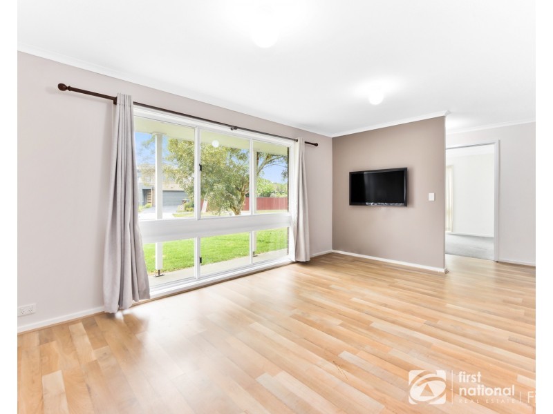 115 Endeavour Drive, Cranbourne North VIC 3977