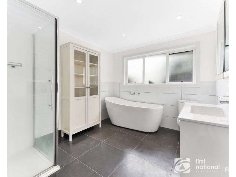 115 Endeavour Drive, Cranbourne North VIC 3977