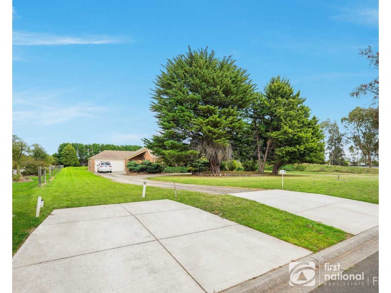 3 Hillsmeade Drive, Narre Warren South VIC 3805