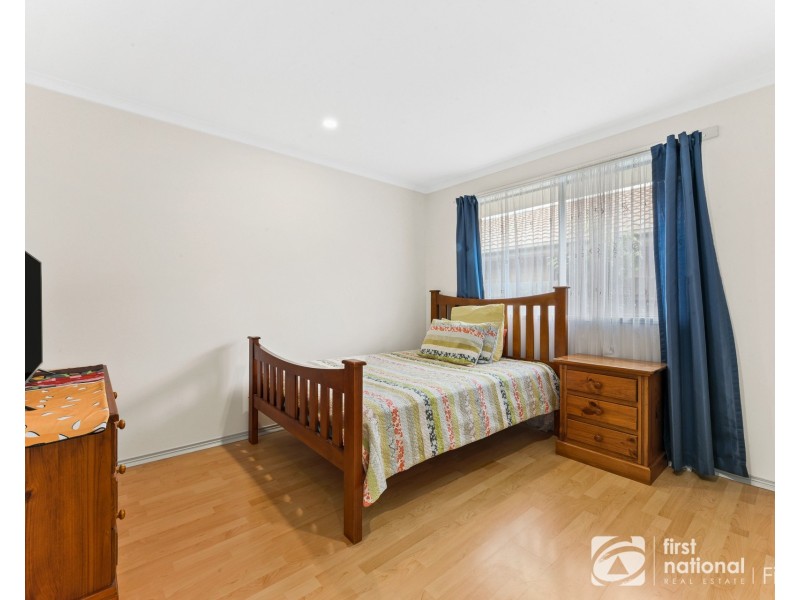 4 Cornwell Crescent, Cranbourne East VIC 3977