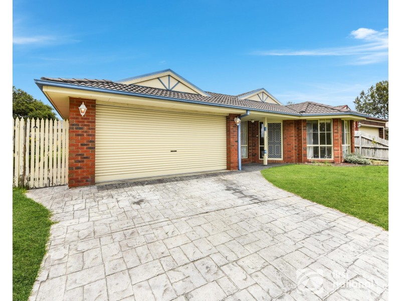 68. Cherryhills Drive, Cranbourne VIC 3977