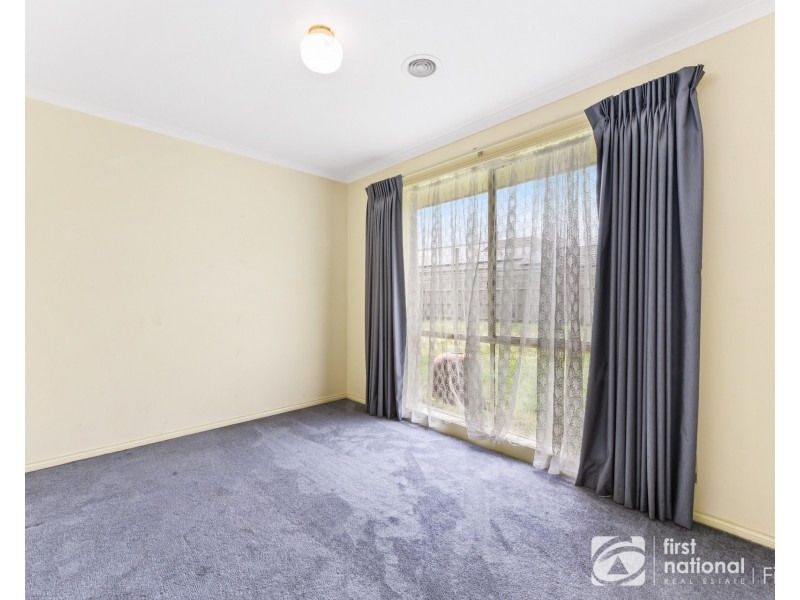 68. Cherryhills Drive, Cranbourne VIC 3977
