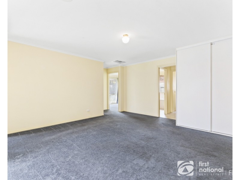68. Cherryhills Drive, Cranbourne VIC 3977