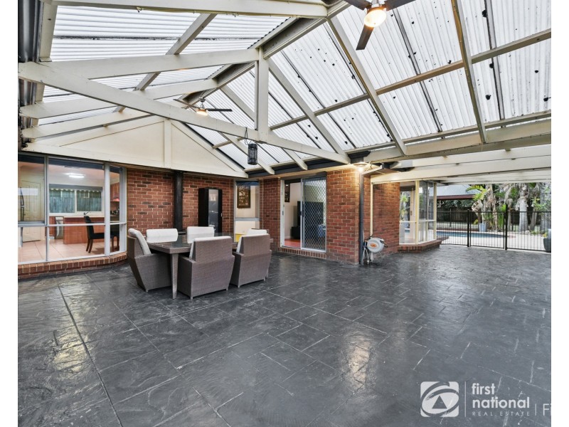 7 Huntingdale Close, Cranbourne VIC 3977