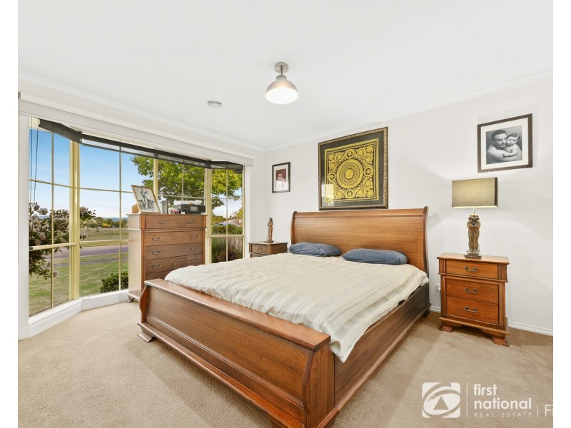 7 Huntingdale Close, Cranbourne VIC 3977