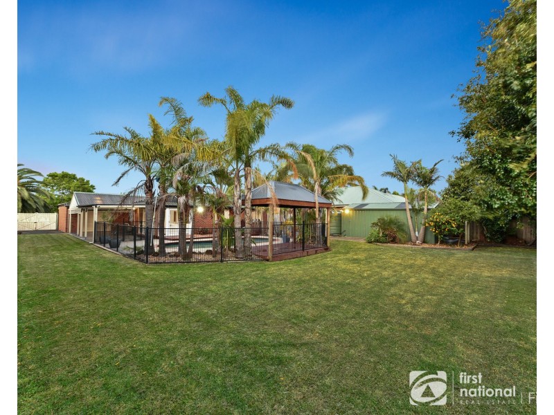 7 Huntingdale Close, Cranbourne VIC 3977