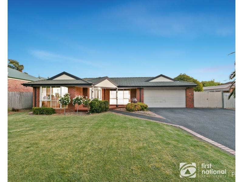 7 Huntingdale Close, Cranbourne VIC 3977
