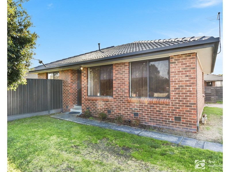 1/9 Walter Street, Cranbourne VIC 3977