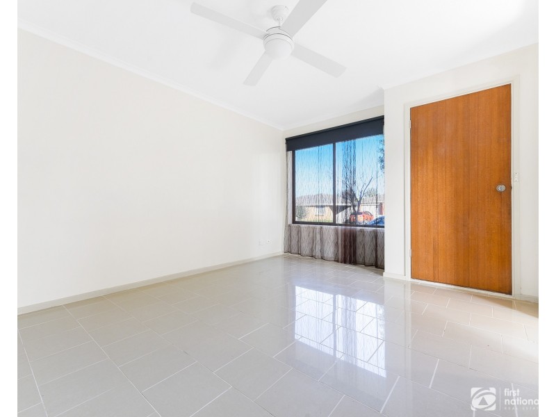 1/9 Walter Street, Cranbourne VIC 3977