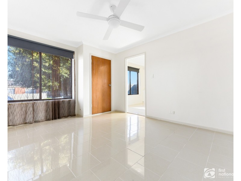 1/9 Walter Street, Cranbourne VIC 3977