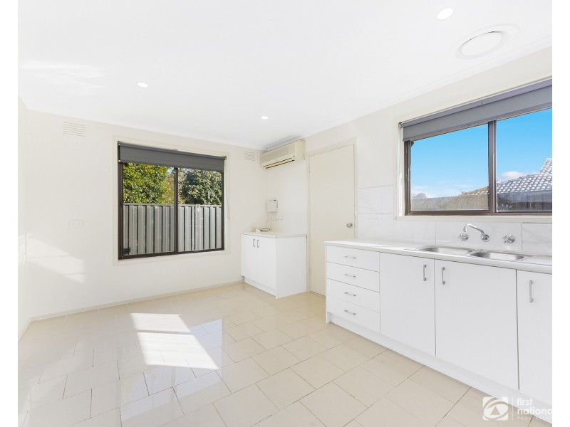 1/9 Walter Street, Cranbourne VIC 3977