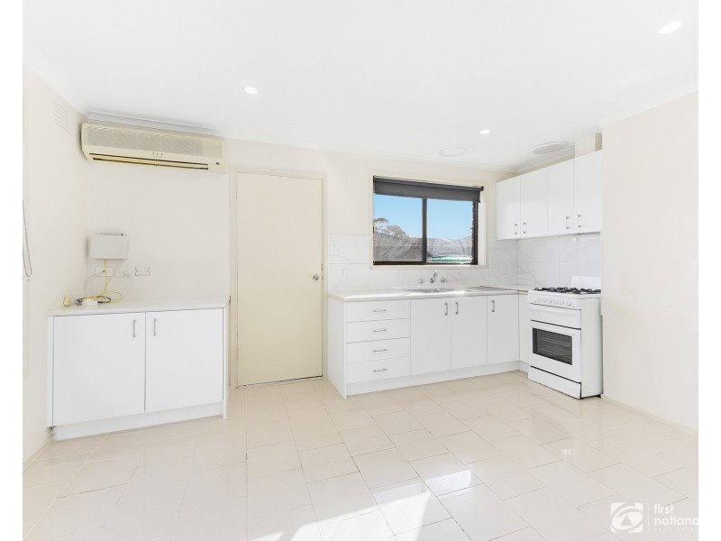 1/9 Walter Street, Cranbourne VIC 3977