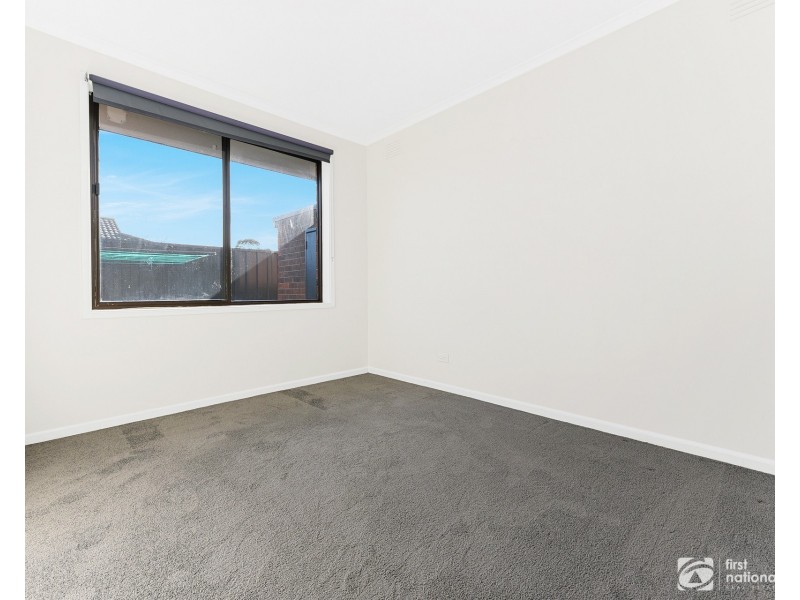 1/9 Walter Street, Cranbourne VIC 3977