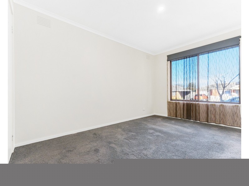1/9 Walter Street, Cranbourne VIC 3977