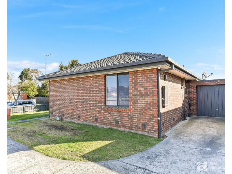 1/9 Walter Street, Cranbourne VIC 3977