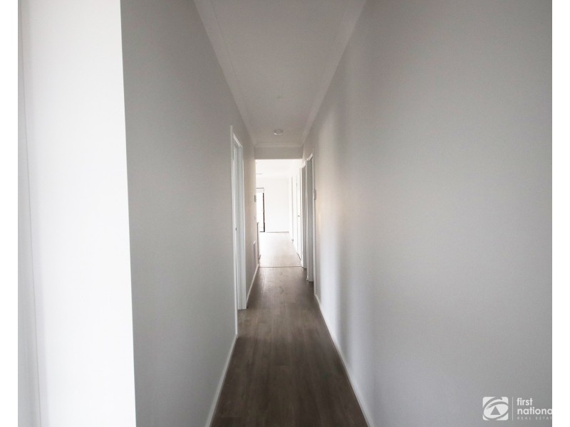 17 Blainey Way, Officer VIC 3809