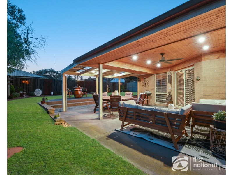 38 Gentle Annie Drive, Blind Bight VIC 3980