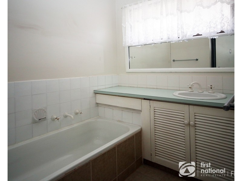 23 Baystone Drive, Cranbourne VIC 3977