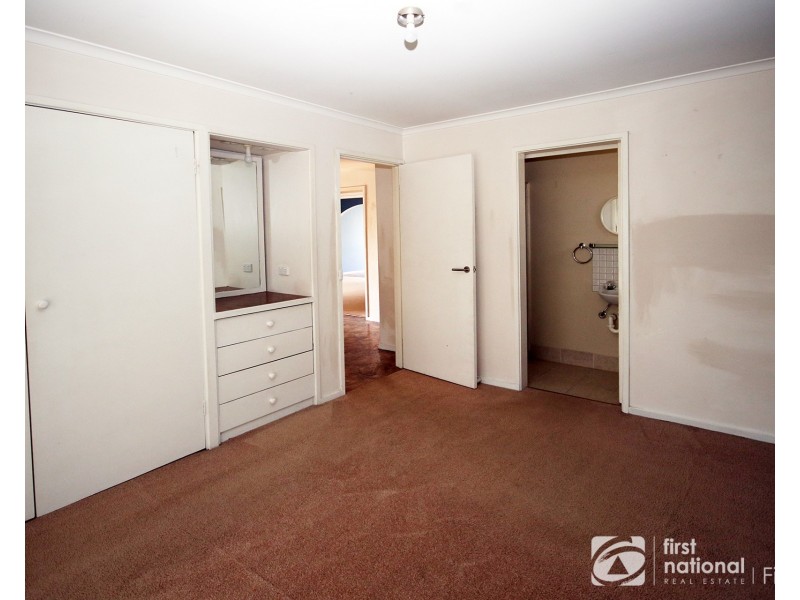 23 Baystone Drive, Cranbourne VIC 3977