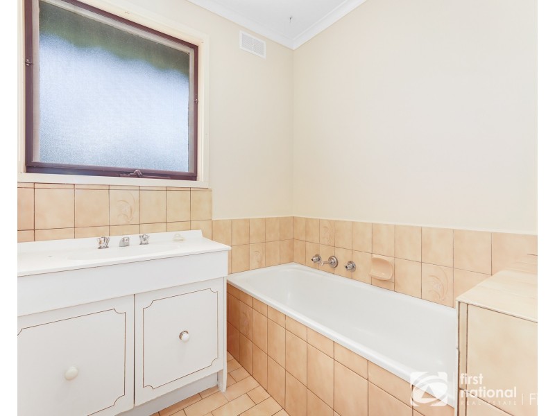 43 Wallace Road, Cranbourne VIC 3977