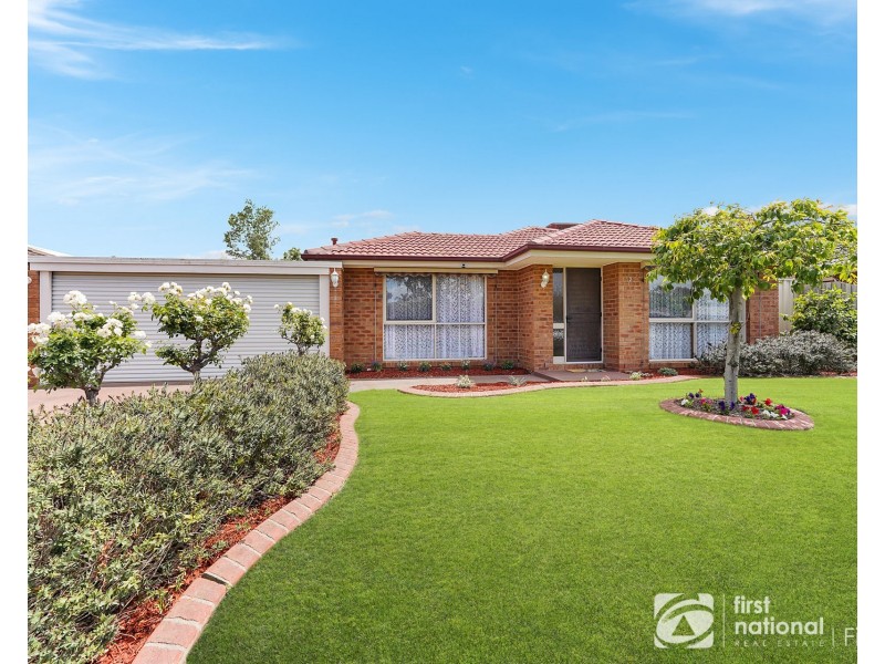 23 Lawless Drive, Cranbourne North VIC 3977