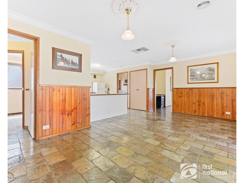 23 Lawless Drive, Cranbourne North VIC 3977