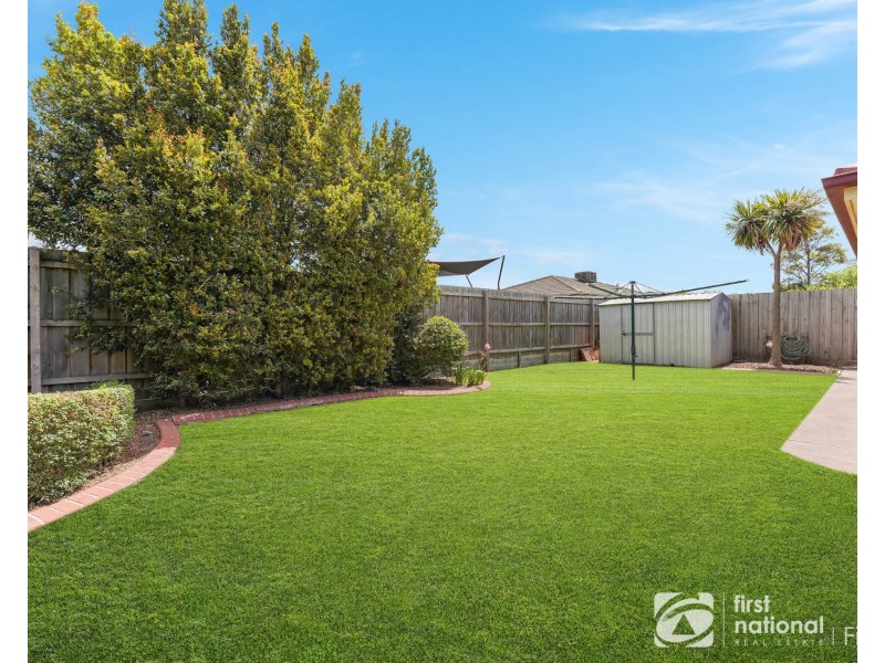 23 Lawless Drive, Cranbourne North VIC 3977